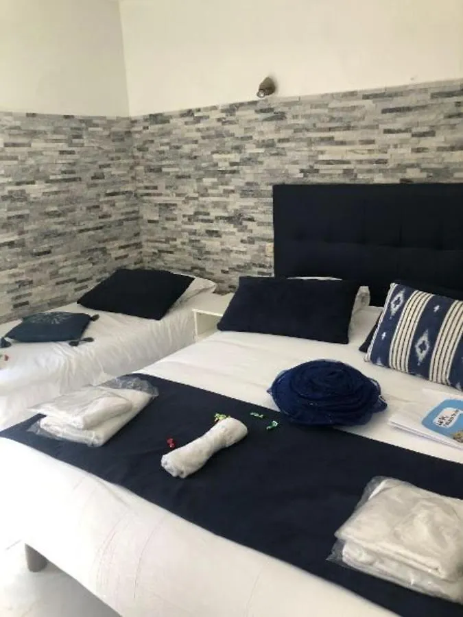 Hotel Les Mimosas 봄레미모사