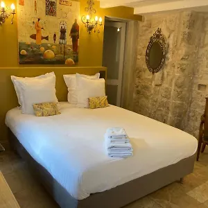 https://aux-augustins.aixenprovencehotels.org